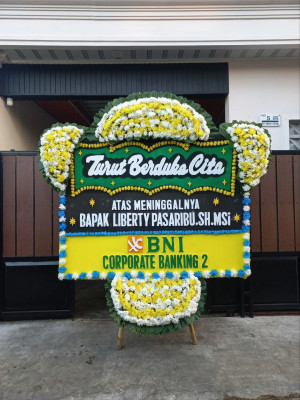 Papan Bunga Duka di Manggar