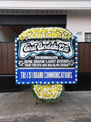 Papan Bunga Duka di Manggar